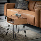 Table de chevet design moderne pour intérieur élégant
