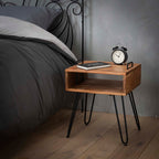 Table de chevet design moderne pour intérieur élégant