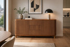 Buffet en chêne huilé design moderne pour intérieur élégant