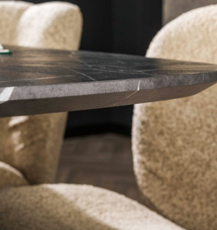 Table à manger ovale